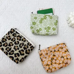 Fashion Women Leopard Print Mini Coin Purse Relief Flowers Print Lightweight Small Handbag Portable Zipper Card Storage Bags