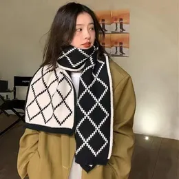 Berets Winter Women Soft Scarf Plaid Double-sided Warm Couple Tide Knitted Thick Dual-use Shawl Echarpe Femme Hiver Luxe