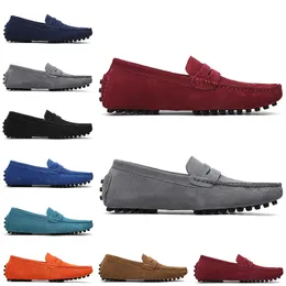 Tasarımcı Loafers Erkek Ayakkabı Yeni Gündelik Des Chaussures Elbise Vintage Triple Siyah Yeşiller Kırmızı Mavi Mens Spor Ayakkabı Yürüyüşleri Jogging 38-47 Toptan 86 S