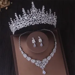 مجموعات مجوهرات الزفاف الكريستال الفضية الرائعة من الأزياء Tiaras تاج الأقراط قلادة قلادة الزفاف