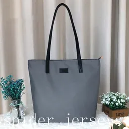 Женская сумка 2021 Новая высококачественная нишевая нишевая карамель маленькая квадратная сумка мессенджеры 8898#