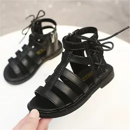 2022 Sommar Nya tjejer Romerska Sandaler Hög Gäng Öppna Toe Sandaler Stövlar Mode Retro Brittiska Barnens Princess Skor Kvinnor Barnlägenheter