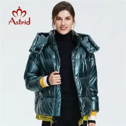 Astrid Winter Arrival Daunenjacke für Damen, blauer Wintermantel mit Kapuze, kurze Jacke für den Winter mit Reißverschluss ZR-3032 201127
