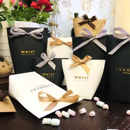 20pcs White Kraft Black Paper "Merci" Candy Box French Thank You Wedding Favors Bags Gift Box Package Birthday Party Decoration 220420