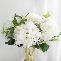 Ghirlande di fiori decorativi Alta qualità 45 cm Artificiale Bianco Ortensia Fiore Palla Accessorio di seta Decorazione di nozze per la casa Falso Flores Bou