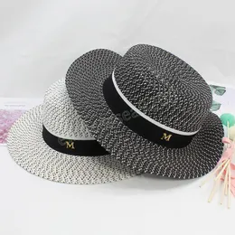 Классическая M Letter Round Top Top Summer Straw Beach Hat Lady Wide Brim Baater Sun Caps Panama Fedora Женская Travel Sun Sun Cap