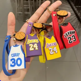 Juguete de descompresión Dibujos animados creativos Lindo baloncesto MUÑECA Llavero Colgante Muñecas Pareja Accesorios Correa de cuero Coche Llavero Bolsa Ornamento