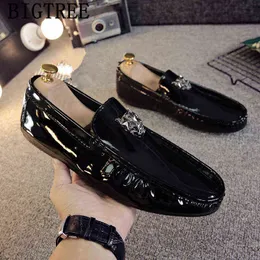 Loafers ayakkabı sürüş siyah gündelik erkekler moda zapatos de charol hombre sapato maskulino sosyal schuhe220513