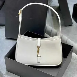 Tasarımcı Zinciri Omuz Bag Lady Single 2022 Cüzdan Çantalar Tassel Kadın Moda Klasik Çapraz Vücut Çanta Totes Sıcak Tasarımcı Çüzek