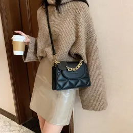 Fashion PU Leather Crossbody Bag for Women 2021 Luxury Simple Solid Color Shoulder Bag Ladie Design Chain Messenger and Handbag