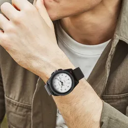 Mäns Quartz Watch Luminous Arabic Numerals Round Dial för män Läderbälte 2022 Luxury Wristwatch Reloj