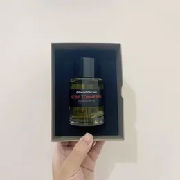 Kadınlar için Zarif Parfüm Deodorants Une Lady Lea Portresi Bir Lady Lea D Hiver Passant 100ml EDP Çiçek Frangrace Bedava Teslimat