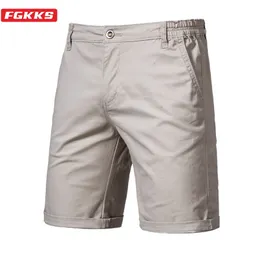 FGKKS Marke Männer Cargo-Shorts Sommer Einfarbig Tasche Shorts Mode Lässig Gerade Shorts Männlichen 220507