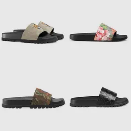 Nya Designer Lyx Slides Damtofflor Korrekt Blomma Utskrift Läder dam Flip Flops svart Vit Röd Mode Män skor sandaler