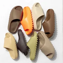 med låddesigner tofflor glida kvinnor kvinnor män för skjutreglage Slide Sliders tofflor Sandal Sandel Sandel Sandaler Pure Onyx ockra Ben Sand