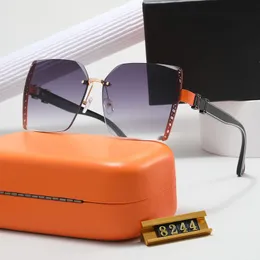 Lüks Marka Tasarımcısı Güneş Gözlüğü Moda Erkek Kadın Pilot Güneş gözlüğü UV400 Koruma erkek gözlük kadın gözlükleri Orijinal kasa ve kutu Herm8244 ile