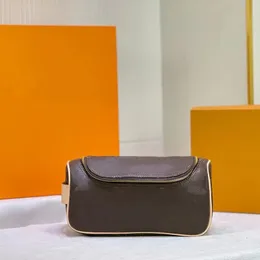 Moda kral tuvalet çantası erkekler ekstra büyük yıkama çantaları dami grafit lüksler tasarımcıları kozmetik tuvalet çantası kadınlar güzellik makyaj kılıfı pochette zippy kitleri