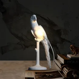 テーブルランプクリエイティブ樹脂動物オウムノルディックリビングルームベッドルームスタディチルドレンズベッドサイドデスクランプ装飾照明具体