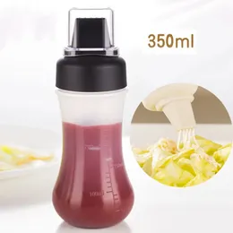 350 ml Portable Squeeze Sauce-flaskverktyg med lock fem hål skala pressar såser flaskor multifunktionssallad ketchup flaska
