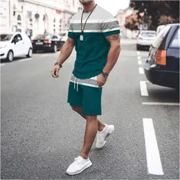 Summer Men's Sports Suit Color Striped Men's Sportswear Casual Style Overdimensionerad t-shirt Shorts Set Fashion Retro Men's Clothes 220726