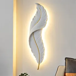 Wall Lamps Nordic Modern Creative Feather Light Led Lamp Bedroom Bedside Lighting Living Room Tv Background Decoration Resin LampWall