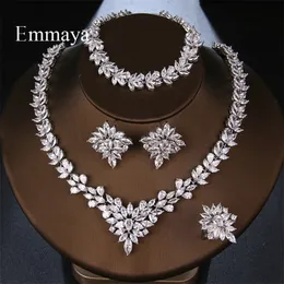 EMMAYA ESQUEDO DE FLOR FLORES DE LUXO Fascinante Design de quatro peças Colar de moda para feminino Brilliant Jewelry Party Dress-Up 220726