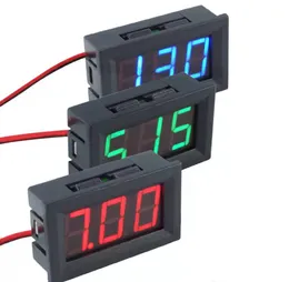 Voltmetro digitale DC4.5-30V da 0,56 pollici Misuratori di tensione del display a LED con numero a tre cifre a due fili per motociclette