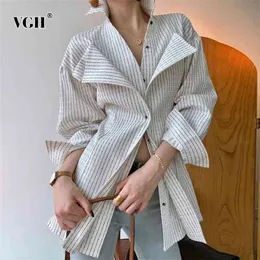 VGH Casual Striped Blouse For Women Lapel Long Sleeve Side Split Large Size Temperament Shirt Female Fashion Clothing 210401