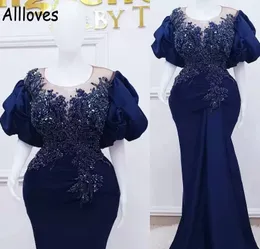 Marineblaue Plus-Size-Kleider für die Brautmutter, funkelnde Perlen, Juwelenausschnitt, Puffärmel, kurze Ärmel, Abschlussball-Party-Kleider, arabisches Aso Ebi-Meerjungfrau-Kleid für besondere Anlässe CL0396