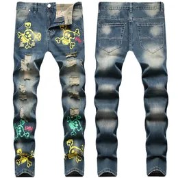 Jeans Uomo Slim Fit Pantaloni di jeans da motociclista dritti strappati stampati con teschio di alta qualità Pantaloni Hip Hop da uomo di grandi dimensioni per uomo