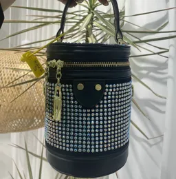 Moda Rhinestone Taşınabilir kova çantası kadınlar için yeni çok yönlü zincir tam elmas omuz crossbody kova çantası