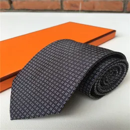 2022 cravatta maschile Fashion Classic Business Necktie Casual Wedding Party Designer COW per Man Box CCVV6688