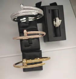 18 -karatowy bransoletka bransoletka paznokci diamenty link łańcuch designerka zegarki kobiety mężczyźni para mody projektant weselnych Święto Dziękczynienia Walentynki Girlfriend Silver