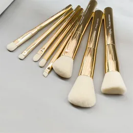 SEP + PANTONE UNIVERSE Faux Cashmere Makeup Brush Set - 8st Guld Mjukt Hår Skönhet Kosmetika Borstar Blender