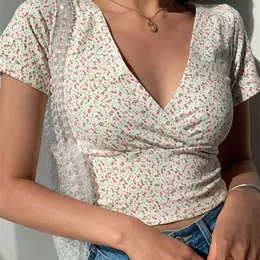 Summer French retro floral V neck short sleeved T shirt Slim slimming wild high waist women s top 220628