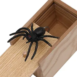 Wooden Prank Trick Practical Home Office S Toy Gag Spider Kid Parents Friend Funny Play Joke Gift Surprising Box 220628