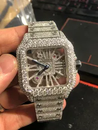 Iced Out Watch Diamond Designer Custom Skeleton Silver Moissanite Diamond Watch Прошедшие испытания Кварцевый механизм Лучшие мужские роскошные часы с полностью замороженным сапфиром с коробкой YC