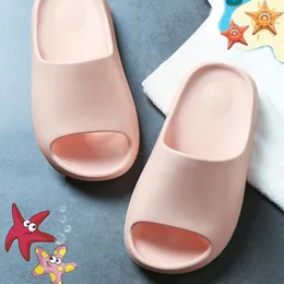 Slippers 2024 Four Season Girls Boys Baby Mini Beach Slides Sandal Flat Pool Water Shoes EVA Home for Kids Toddler