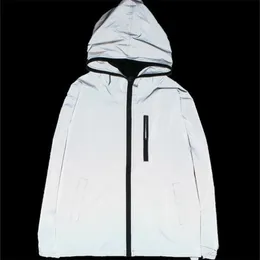 Yizlo Pełna refleksyjna kurtka mężczyźni kobiety HARAJUKU WINDBREAKER JACKES KAPATED HIPHOP STREETWEAR NOC BHNINY PLATS KURTA T200107