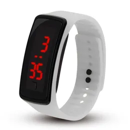 Moda Masculina Feminina Casual Esportes Pulseira Relógios LED Eletrônico Digital Candy Color Silicone Relógio Para Senhoras Crianças Montre