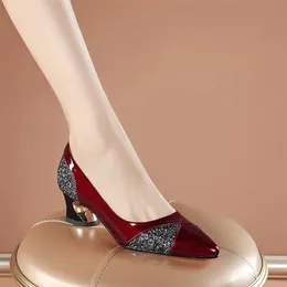 Hoge pompen zapatos de mujer tacon medio elegantes modeschoenen voor vrouwen gemengde kleuren ondiepe slipon feest hakken 220808