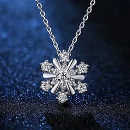 Hänge halsband utsökt zirkon vit silver färg snöflinga jul smycken projicable brud romantisk bröllop bankett halsband