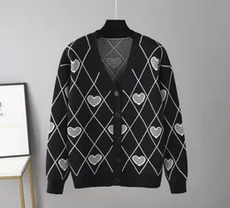22gg New Women 's Sweaters 디자이너 꿀벌 자수 가디건 긴 소매 싱글 가슴 대비 컬러 버튼 니트 스웨터 코트
