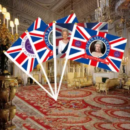 British Queen's Anniversaries Waving Flag 2022 Queen Elizabeth II Banner 70th Anniversary British Souvenir Flags With Flagpole BH6540 TYJ