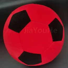 Neu gestaltete Spiele im Freien, aufblasbarer roter schwarzer klebriger Fußball-Fußballaufkleber für Dartscheibe, 6 Stück/Los