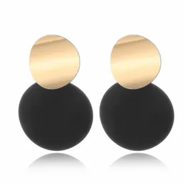 Stud unika svarta örhängen trendig guldfärg rund metalluttalande för kvinnor dubbel lager mode smyckenstud