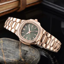 Kobiety zegarki Rose Gold Fashion Sukienka Watch Kwarc Ruch Diamond Case Wristwatch Lifestyle Waterproof Luminous Clock Design Lady Wriste de Luxe
