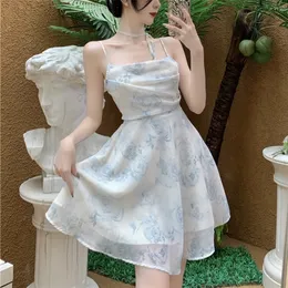 Summer Elegant Strap Dres Beach Outing High Midje Casual Boho Dress Kvinnlig koreansk parti Sexig Sweet Floral Sundress 220613