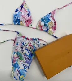 Ev Tekstil Moda Kadın Bikini Mayo Takım Tekstil Renkli Mektup Baskılı Bayanlar Mayo Seyahat Partisi Kadınlar Mayolar