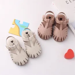 Sandals for Baby Girls Summer Cute CutOuts Breathable Toddlers Shoes Soft Nonslip Round Toe First Walkers Beach Sandals 220527